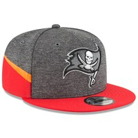 Men's New Era Heather Gray/Red Tampa Bay Buccaneers 2018 NFL Sideline Home Graphite 9FIFTY Snapback Adjustable Hat