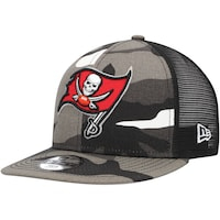 Youth New Era Camo Tampa Bay Buccaneers Trucker 9FIFTY Snapback Hat