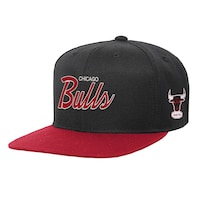 Youth Mitchell & Ness Black Chicago Bulls Team Script Snapback Hat