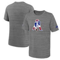 Youth Nike Heather Gray New England Patriots Throwback Performance T-Shirt